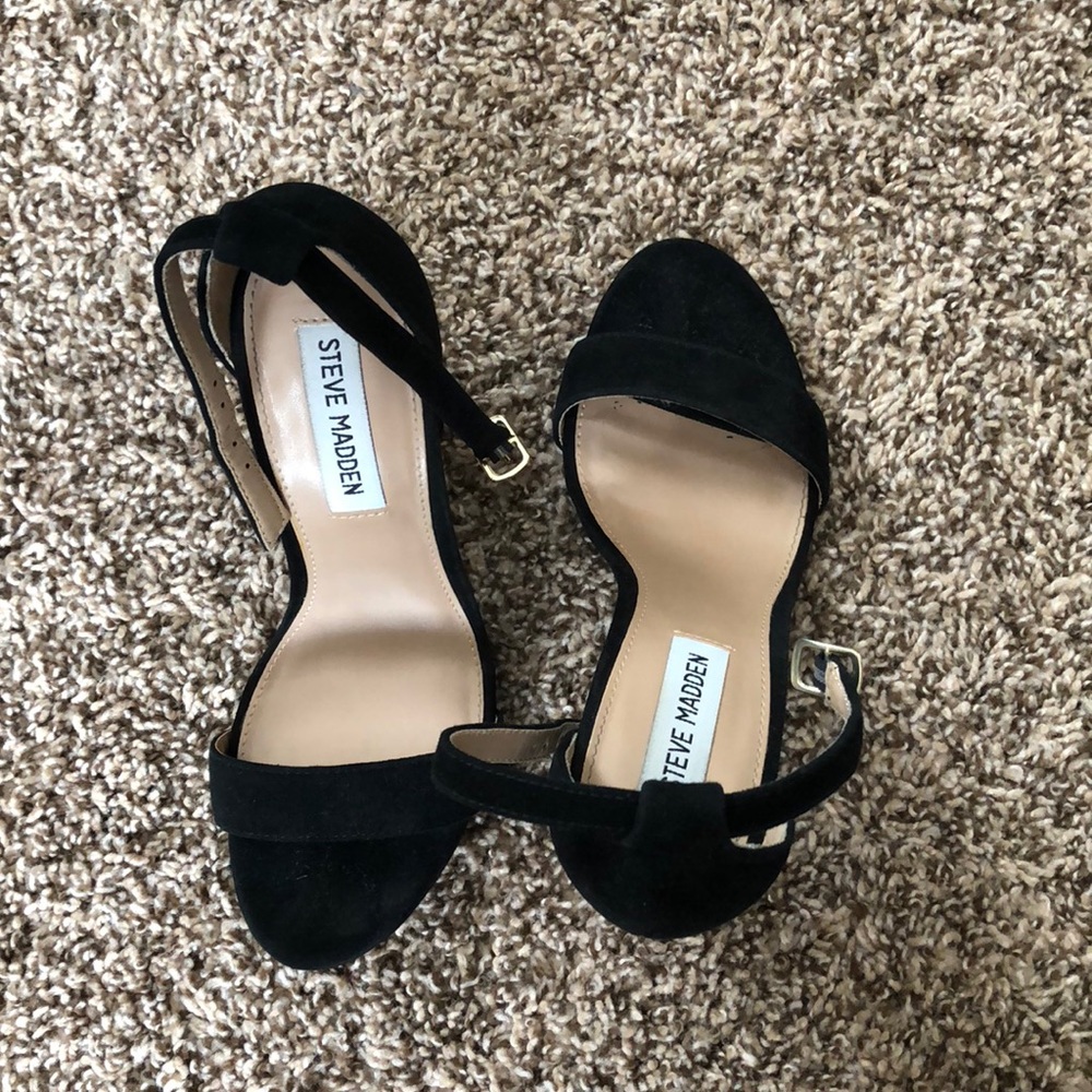 Black Steve Madden heels
